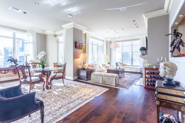 2525 N PEARL Street 1105, Dallas, TX 75201