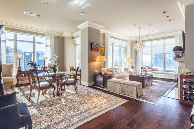 2525 N PEARL Street 1105, Dallas, TX 75201