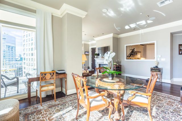 2525 N PEARL Street 1105, Dallas, TX 75201