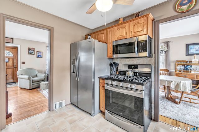 543 Woodstock Avenue, Stratford, CT 06614