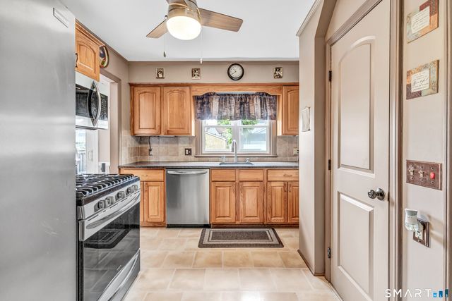 543 Woodstock Avenue, Stratford, CT 06614