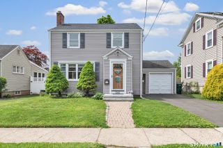 543 Woodstock Avenue, Stratford, CT 06614