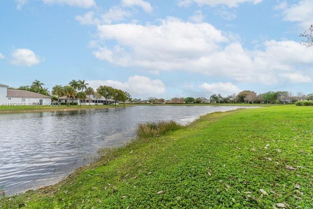 20839 NW 4th Street, Pembroke Pines, FL 33029