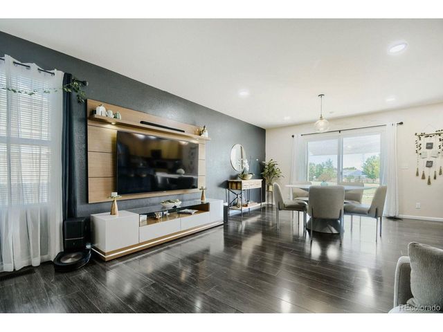 260 Lonewolf Dr, Brighton, CO 80603