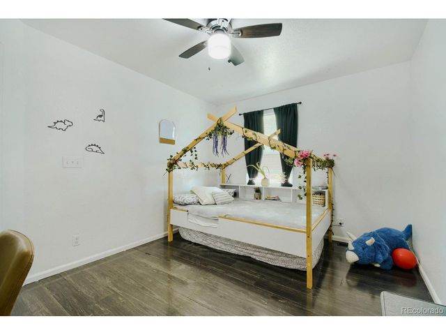 260 Lonewolf Dr, Brighton, CO 80603