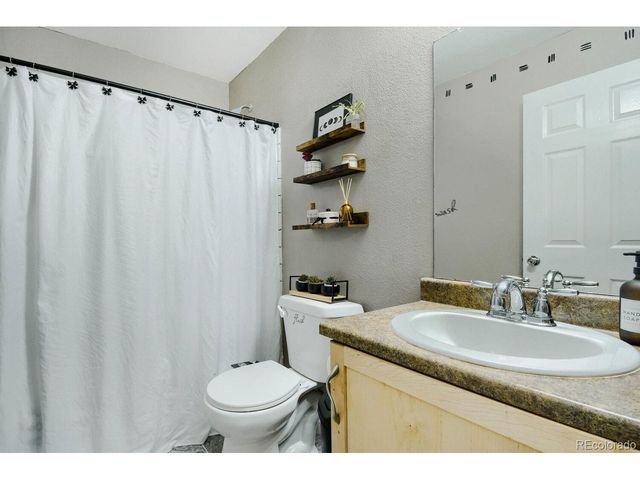 260 Lonewolf Dr, Brighton, CO 80603