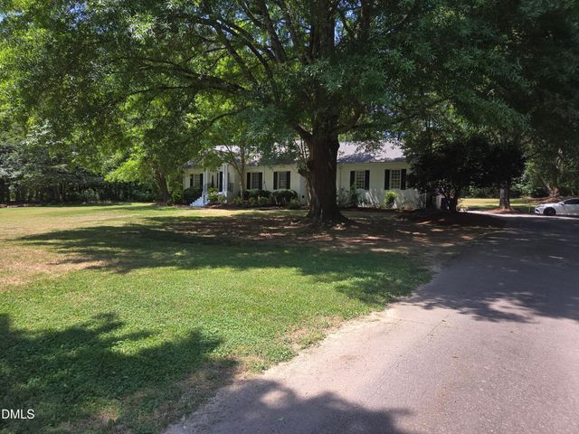 5516 Den Heider Way, Raleigh, NC 27606