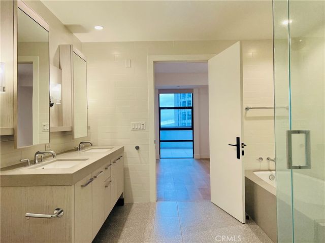 10777 Wilshire Boulevard 606, Los Angeles, CA 90024