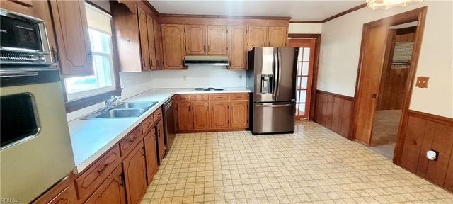 141 Robin LN, Suffolk, VA 23434