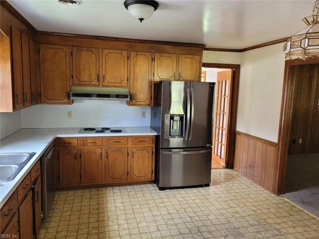 141 Robin LN, Suffolk, VA 23434