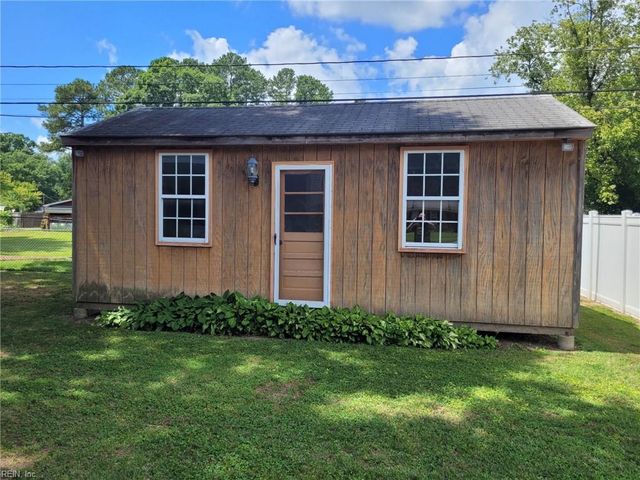141 Robin LN, Suffolk, VA 23434