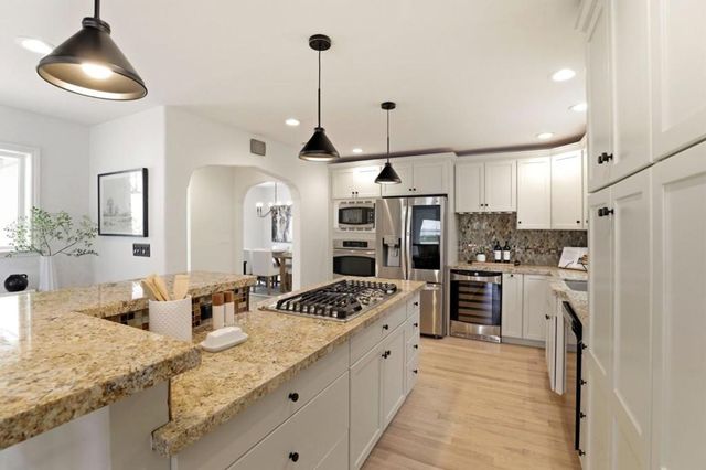 1440 Howard Avenue, San Carlos, CA 94070