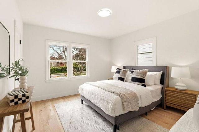 1440 Howard Avenue, San Carlos, CA 94070