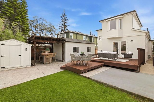 1440 Howard Avenue, San Carlos, CA 94070