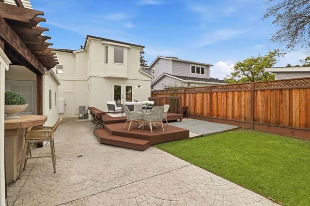 1440 Howard Avenue, San Carlos, CA 94070