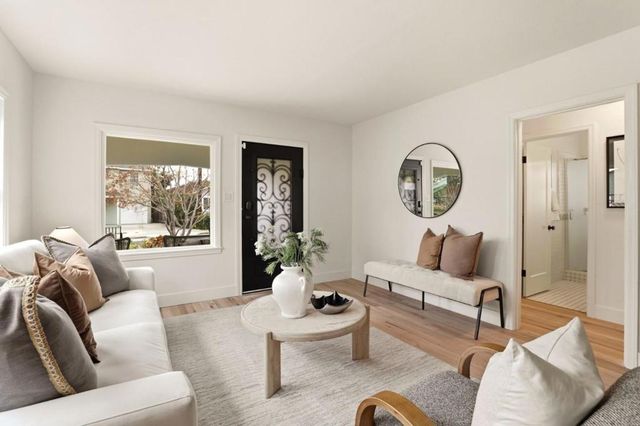 1440 Howard Avenue, San Carlos, CA 94070