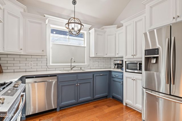 205 Metairie Court, Lafayette, LA 70503