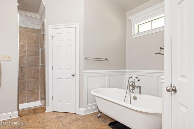 205 Metairie Court, Lafayette, LA 70503