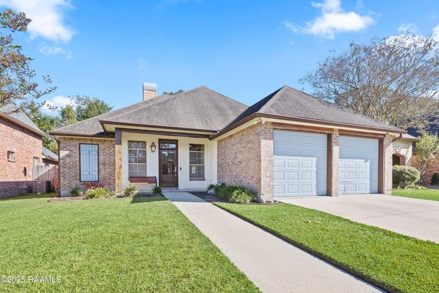 205 Metairie Court, Lafayette, LA 70503