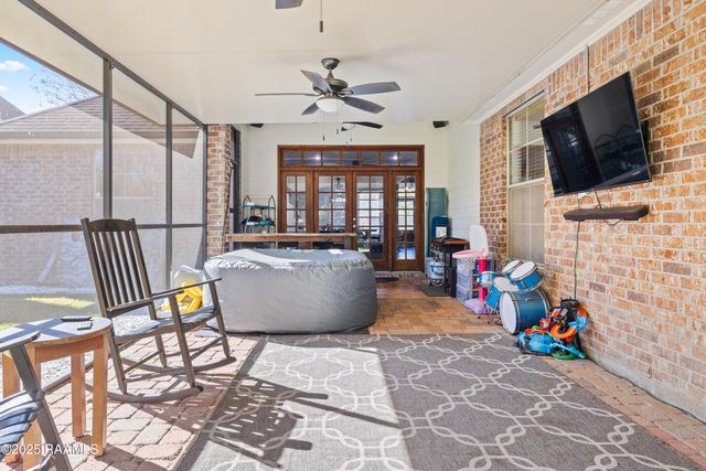 205 Metairie Court, Lafayette, LA 70503