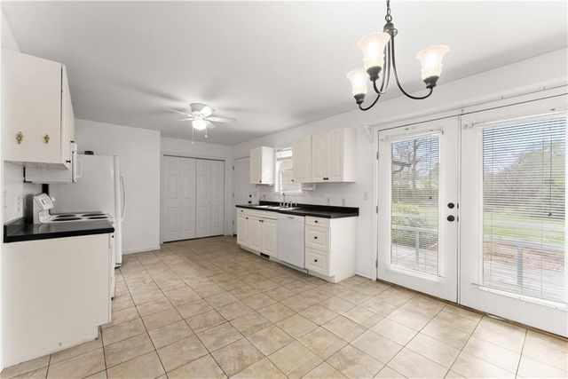 8615 Bayhill Drive, Gainesville, GA 30506