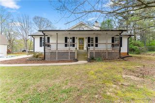 8615 Bayhill Drive, Gainesville, GA 30506