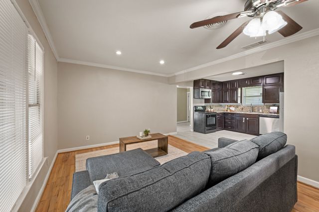 3154 Chamness Court, Haltom City, TX 76117