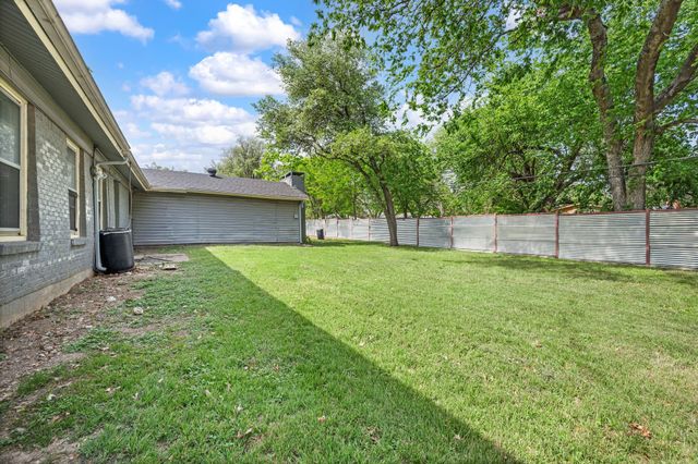 3154 Chamness Court, Haltom City, TX 76117