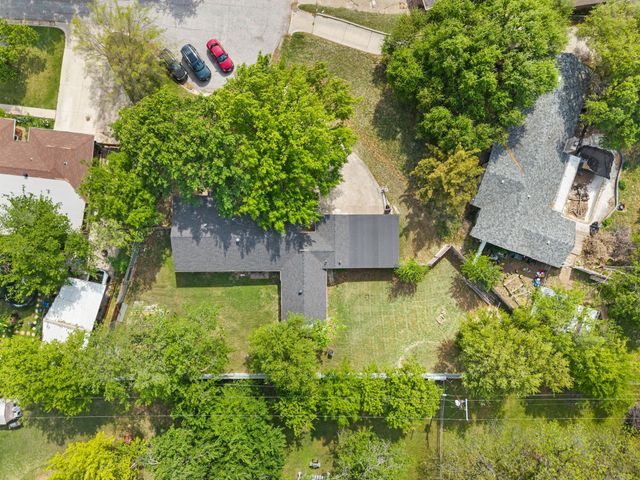 3154 Chamness Court, Haltom City, TX 76117