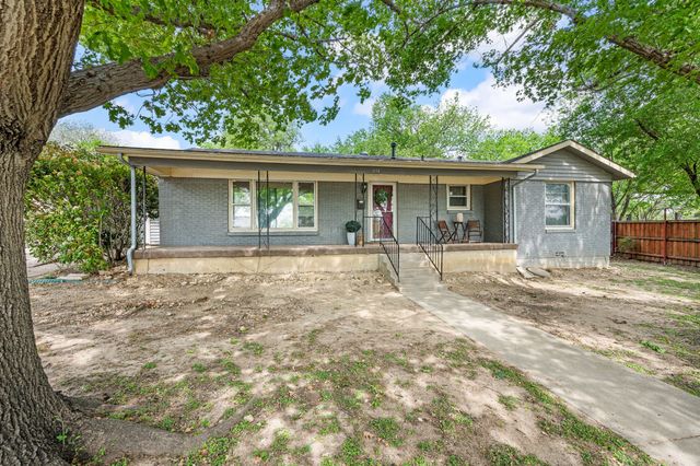 3154 Chamness Court, Haltom City, TX 76117