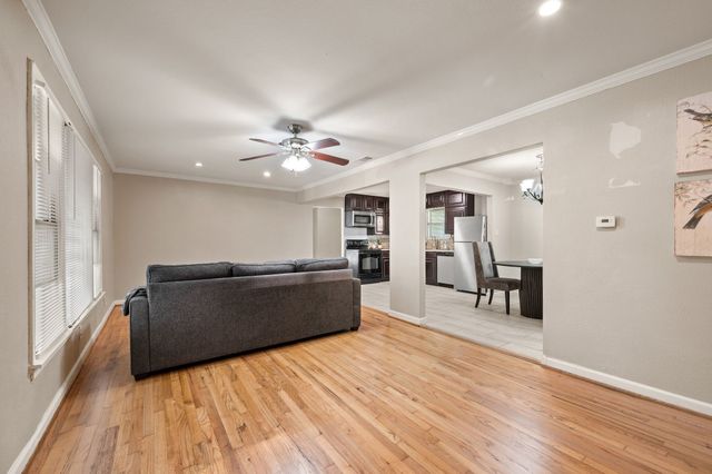 3154 Chamness Court, Haltom City, TX 76117