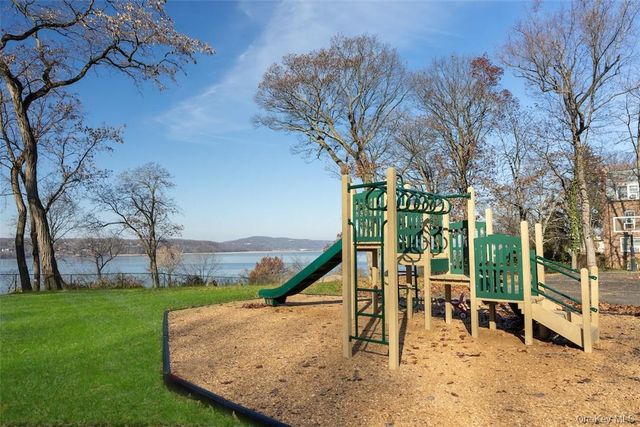 751 N Broadway 1C, Hastings-on-hudson, NY 10706