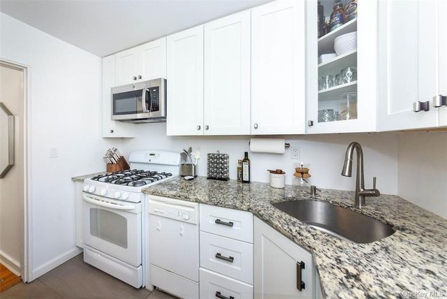 751 N Broadway 1C, Hastings-on-hudson, NY 10706