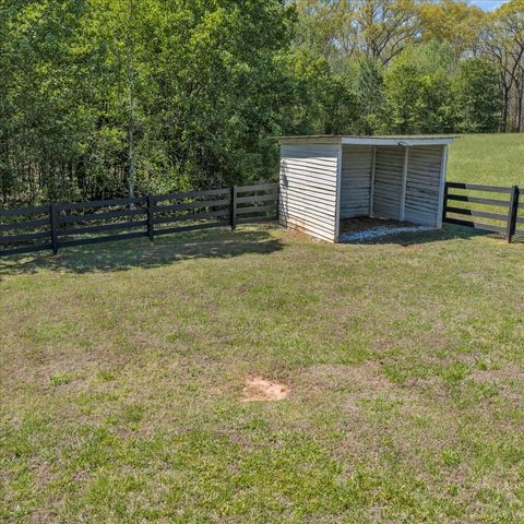 150 Edie Mae Ln, Winchester, TN 37398