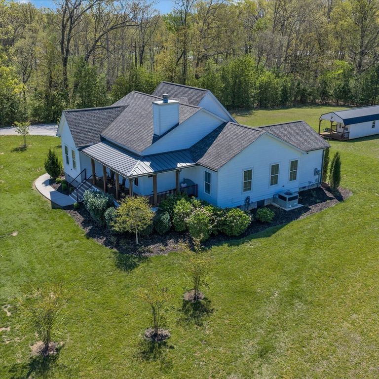 150 Edie Mae Ln, Winchester, TN 37398