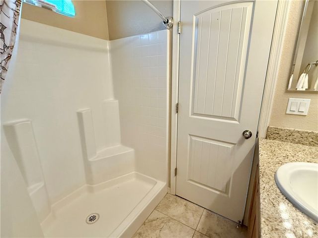 6728 W Nielsen Way, Golden Valley, AZ 86413