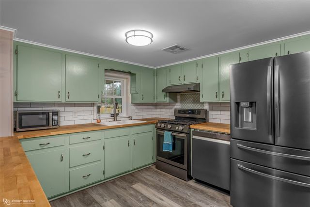 870 Barron Road, Keithville, LA 71047