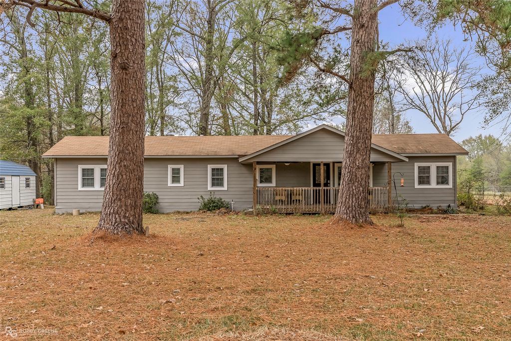 870 Barron Road, Keithville, LA 71047