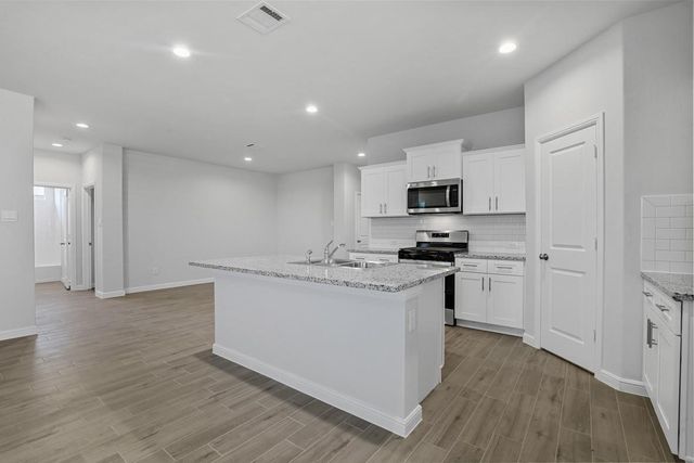 8525 Little Acorn Drive, Fort Worth, TX 76179