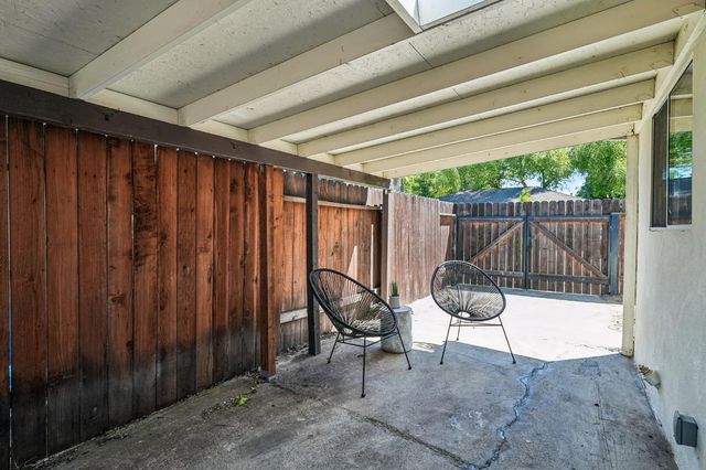 2097 20th Ave, Sacramento, CA 95822
