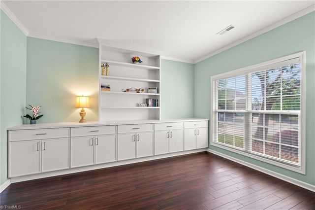 3953 Stafford Run Court, High Point, NC 27265