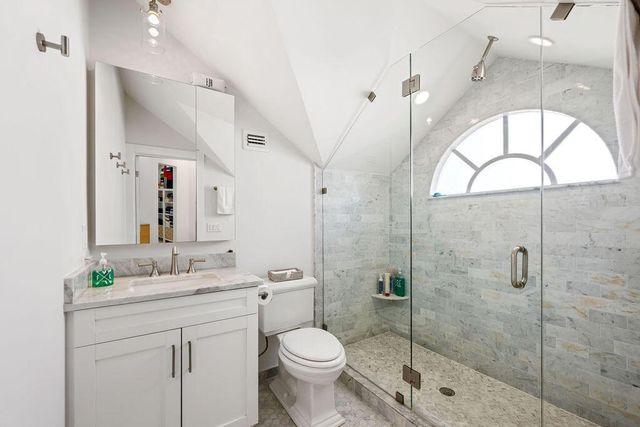 173 Peruvian Avenue 5, Palm Beach, FL 33480