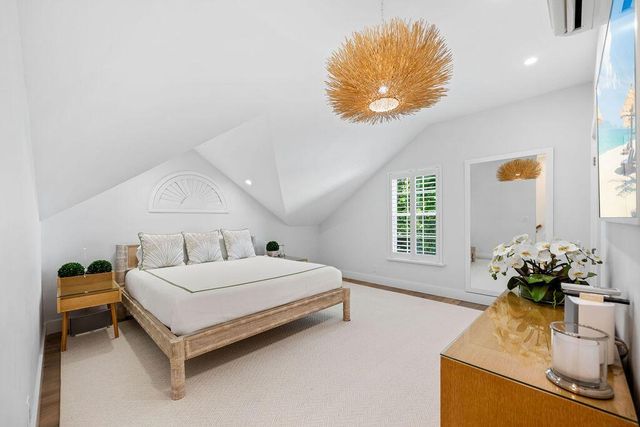 173 Peruvian Avenue 5, Palm Beach, FL 33480