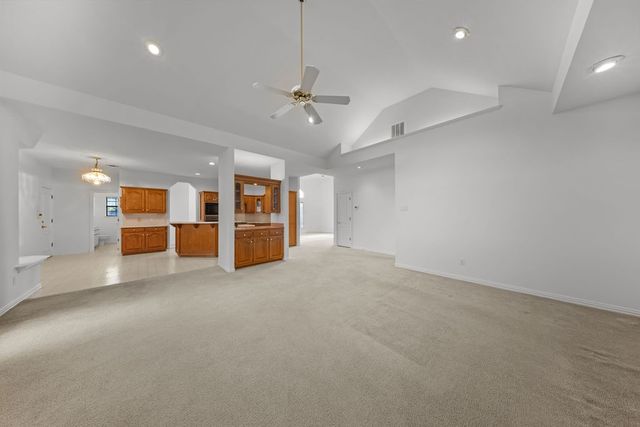 943 Fairway Drive, Duncanville, TX 75137