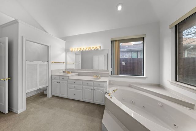 943 Fairway Drive, Duncanville, TX 75137