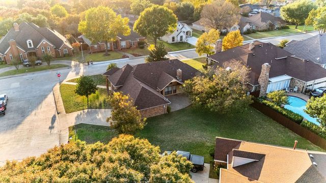 943 Fairway Drive, Duncanville, TX 75137