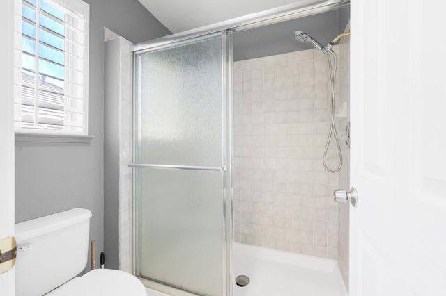 8675 Falmouth Way, Sacramento, CA 95823