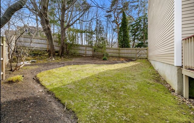 2 Rolleston Rd, Marblehead, MA 01945