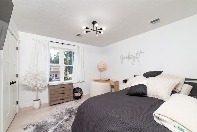 29 Phyllis Rd, Taunton, MA 02780