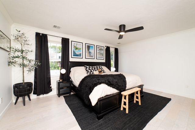 29 Phyllis Rd, Taunton, MA 02780